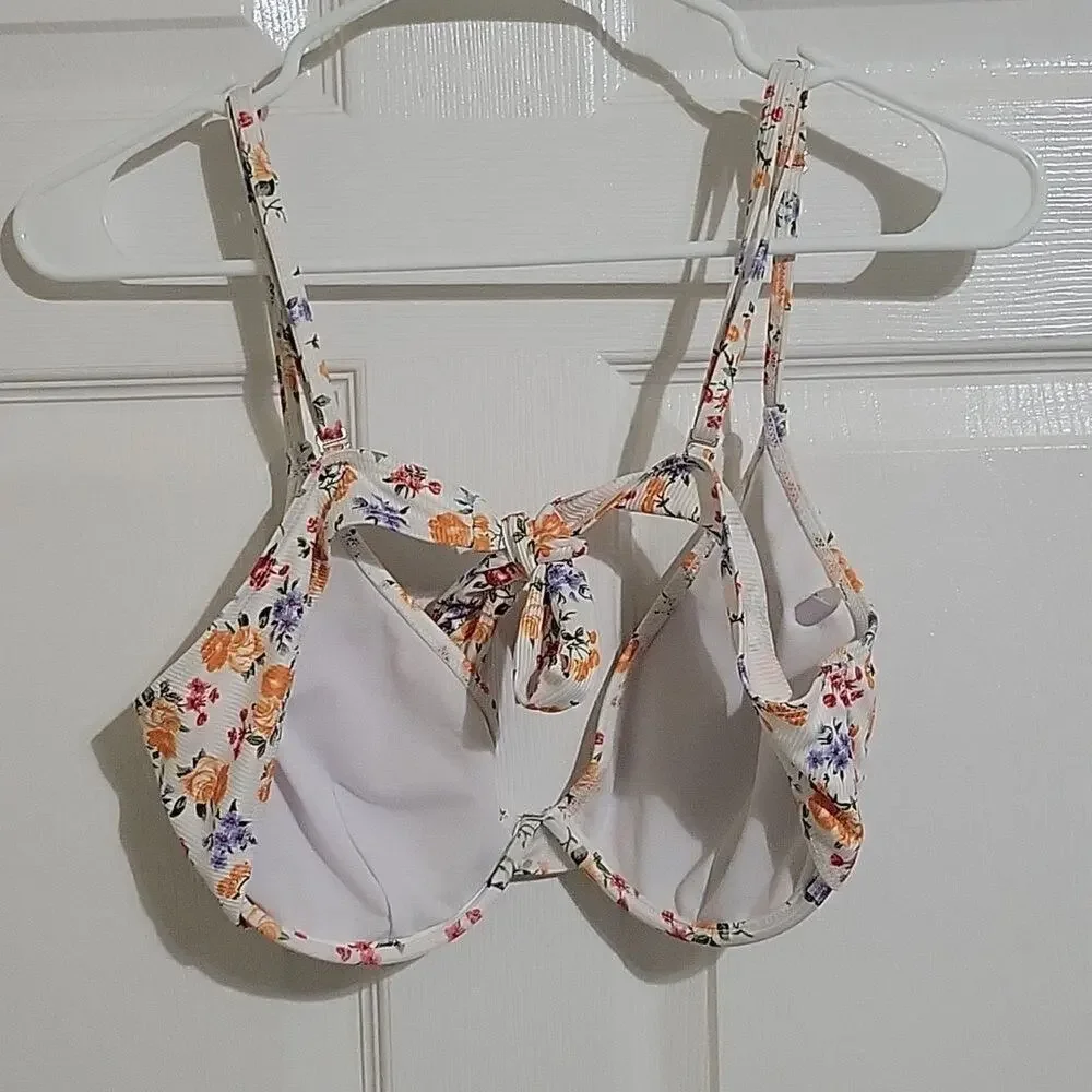 Unknown brand 1x women's white floral print bikini top women's size